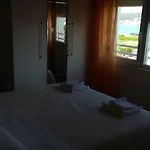 洛萨别墅酒店 公寓 特罗吉尔