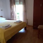 洛萨别墅酒店 公寓 *