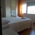 洛萨别墅酒店 *