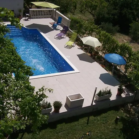Roza Apartmán
