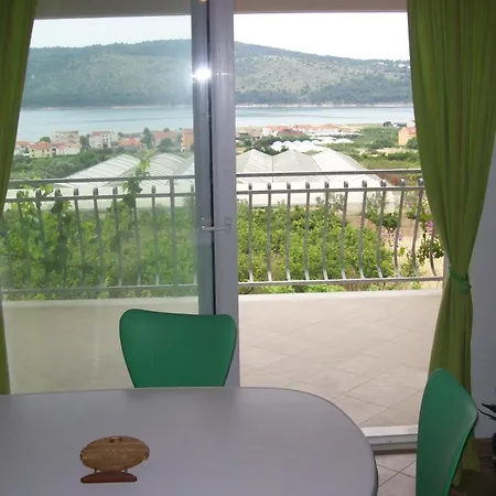 Apartamento Roza Trogir