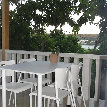 Apartamento Roza Trogir
